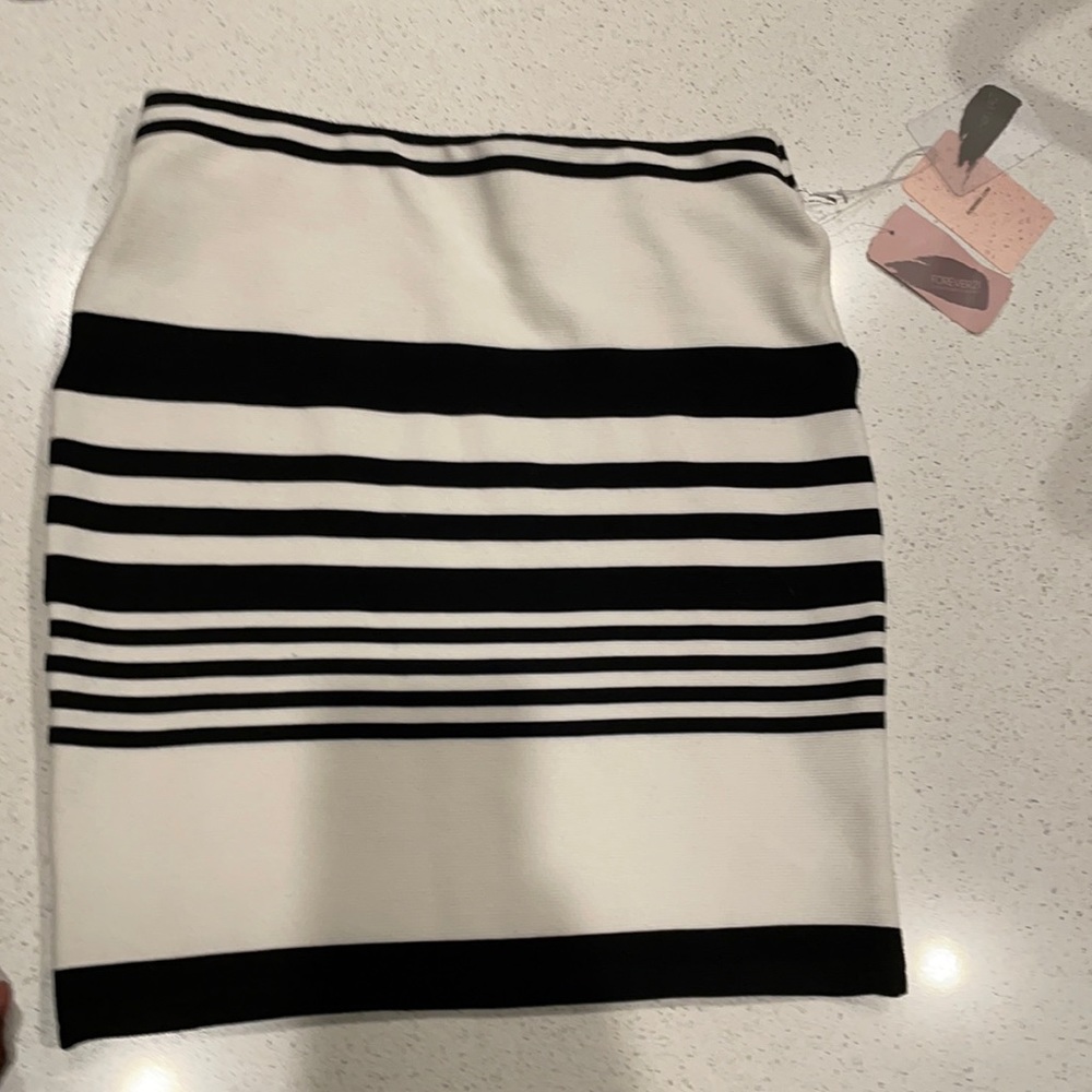 Forever 21 skirt